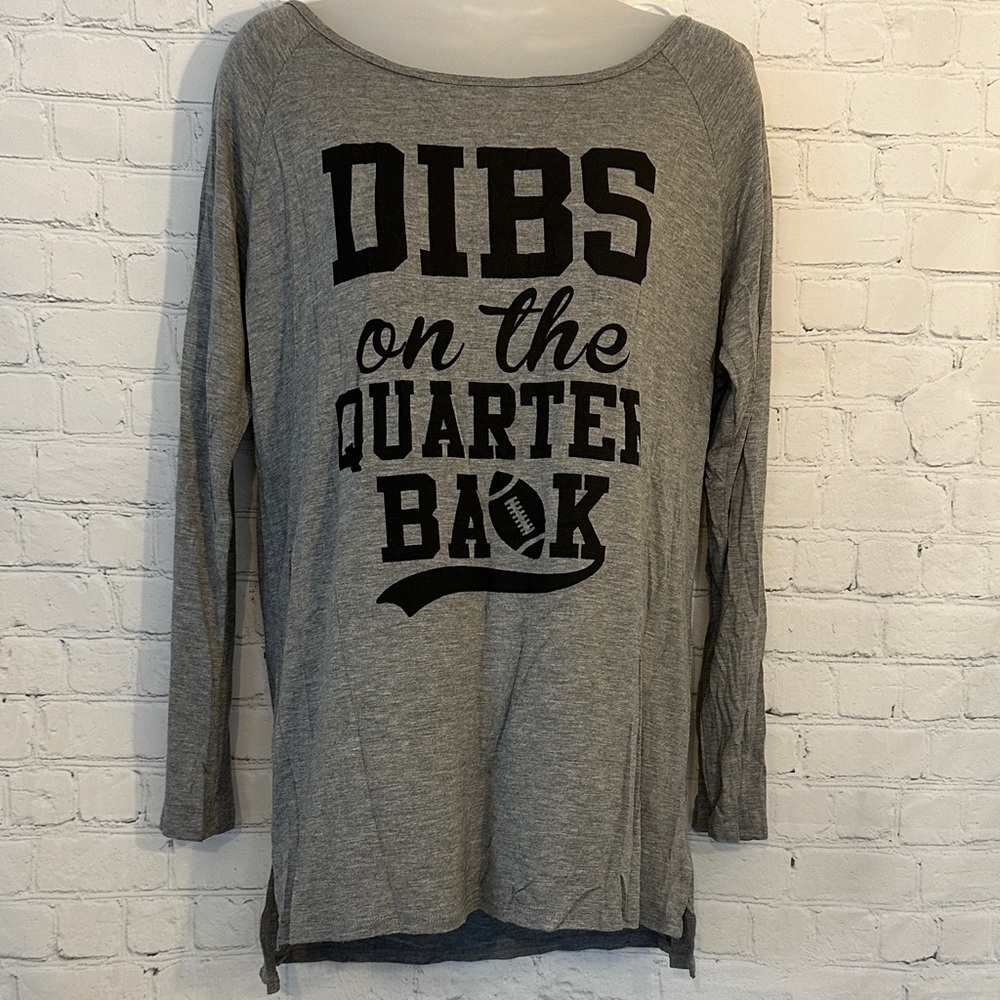 Crescent Gray High low Long Sleeve Graphic Tee
